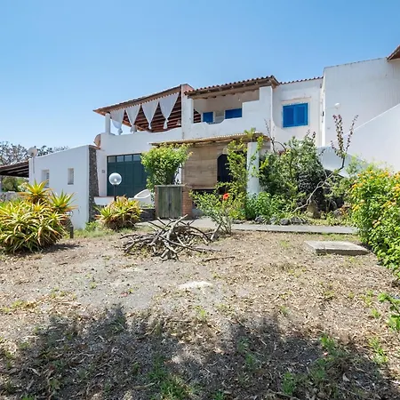 Jera C18 Vista Mare Holiday home *